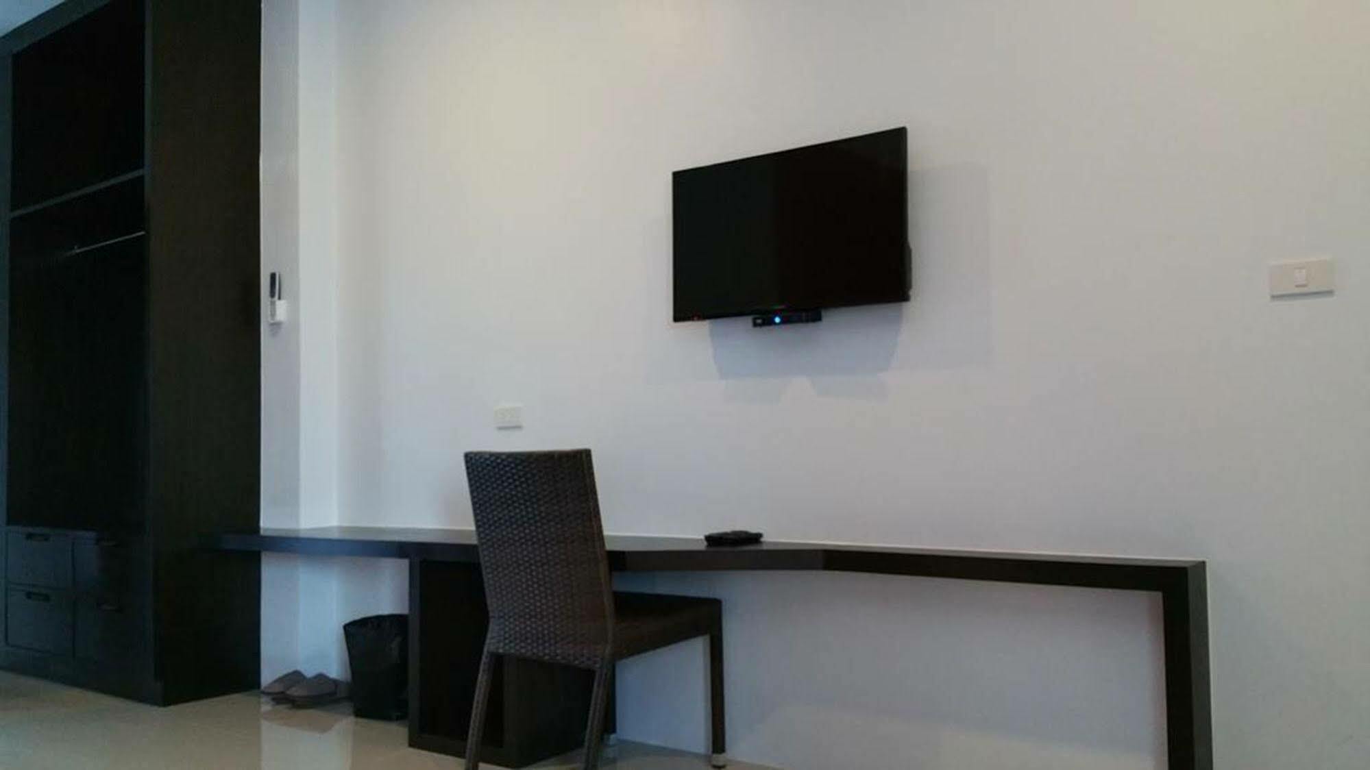 Phuket Airport Place Nai Yang Exterior photo